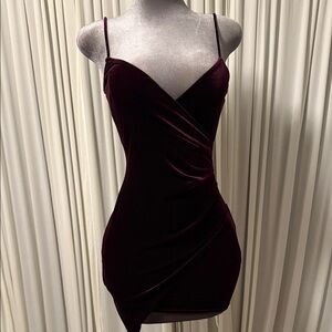 Chic Velvet Mini Dress in Plum Purple